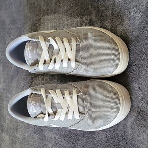 Nike SB Check, women's size 9.5, gray/white